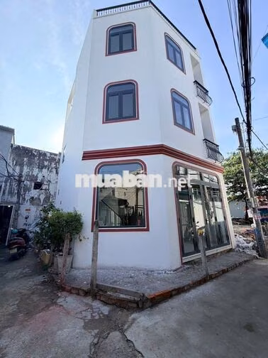 Bán nhà góc 2 mặt tiền thạnh xuân 21 gần chợ minh phát