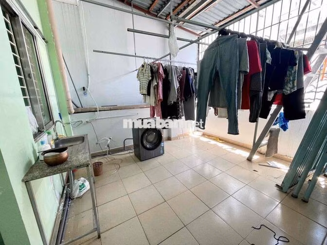 PHÒNG CÓ GÁC FULL NỘI THẤT GẦN CÁC TRƯỜNG ĐẠI HỌC