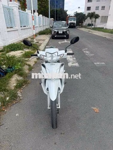 Honda Wave Blade 2017 Trắng 37.000 km