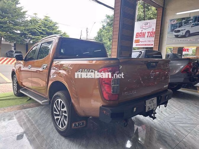 Nissan Navara VL 2020 Bán tải Tự động 7 cấp Nâu