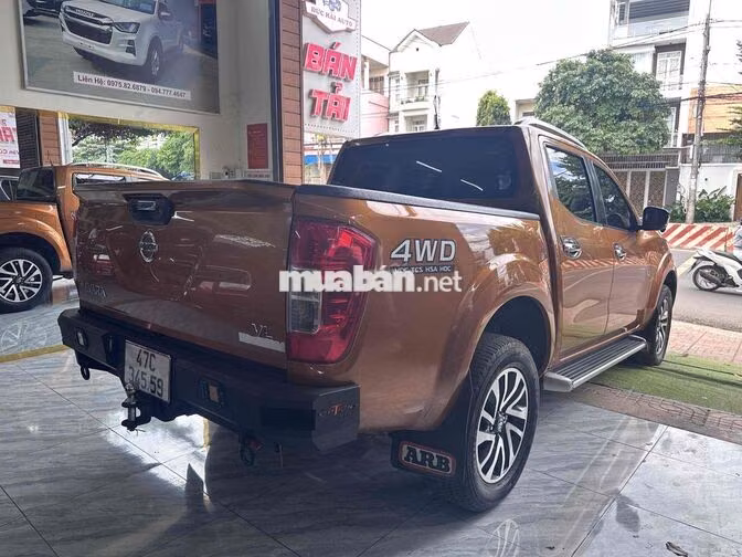 Nissan Navara VL 2020 Bán tải Tự động 7 cấp Nâu