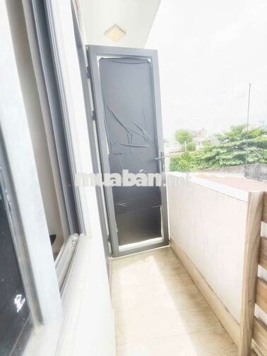 Chính Chủ Cho Nữ Thuê Căn Hộ View Lankmark giá chỉ 3tr8