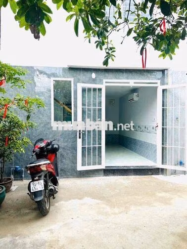 nhà xây mới đã hoàn công 5.căn đường T.15 gần ngã tư vườn lài