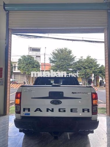 Ford Ranger Wildtrak 2021 Trắng Tự động 10 cấp