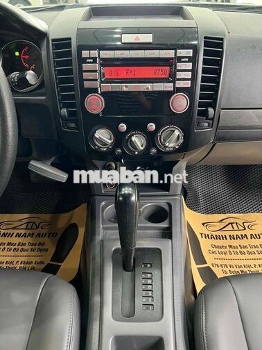 Ford Everest 2013 Tự động Bạc