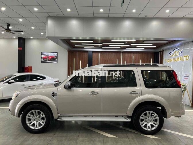 Ford Everest 2013 Tự động Bạc