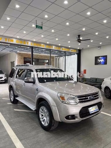 Ford Everest 2013 Tự động Bạc