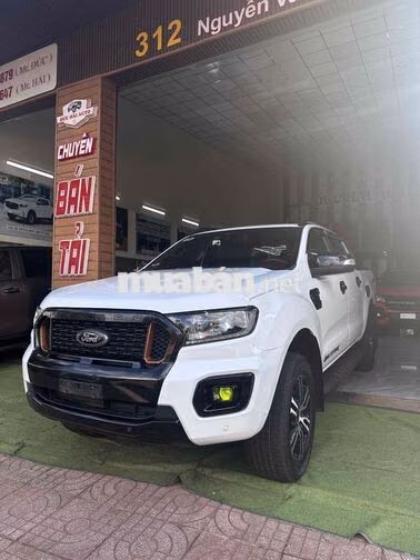 Ford Ranger Wildtrak 2021 Trắng Tự động 10 cấp