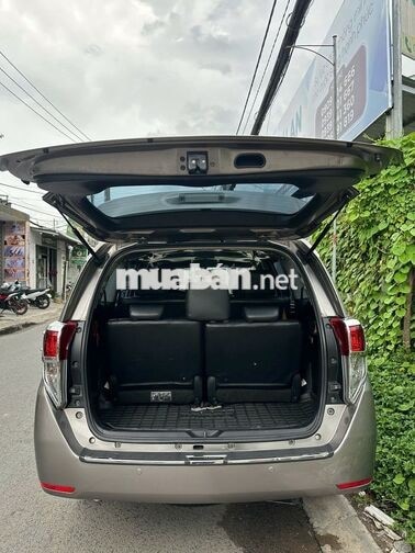 Toyota Innova 2019 Số sàn Đồng 8 chỗ