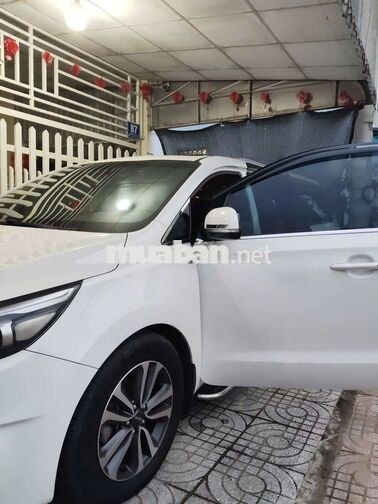 Kia Sedona 2018 Full Tự động 86000 km Trắng