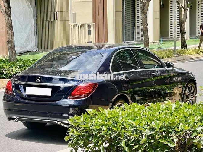 Mercedes-Benz C180 2020 Xanh 28.000 km