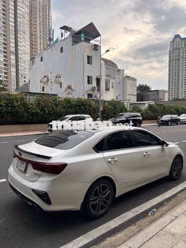 Kia Cerato Luxury 2020 Trắng 19400 KM