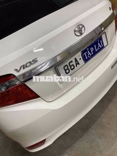 Toyota Vios E 2017 Số sàn 13 vạn Trắng