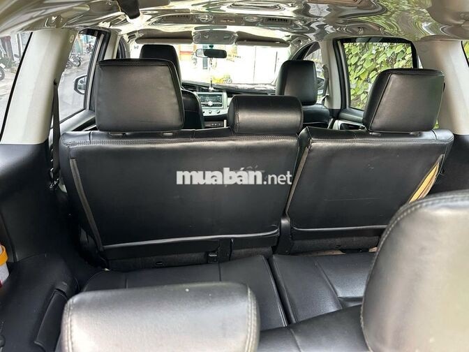 Toyota Innova 2019 Số sàn Đồng 8 chỗ
