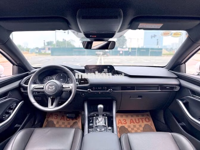 Mazda 3 Sport Luxury 2025