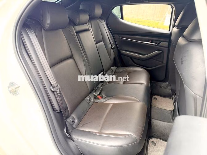 Mazda 3 Sport Luxury 2025