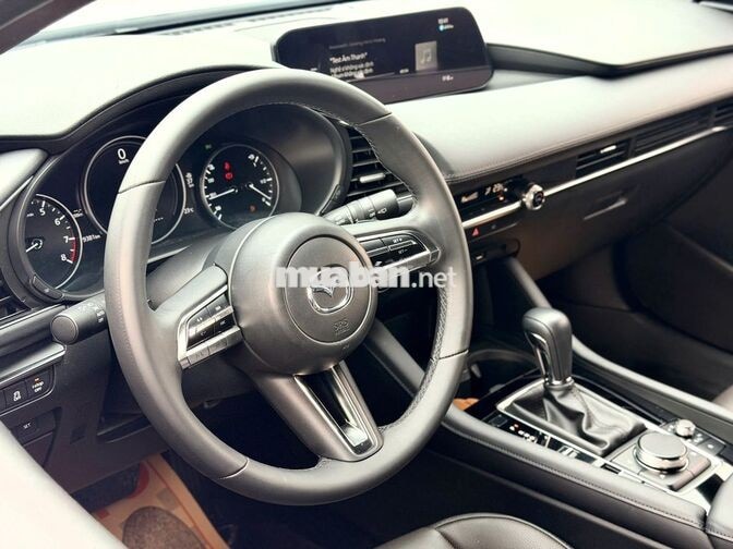 Mazda 3 Sport Luxury 2025