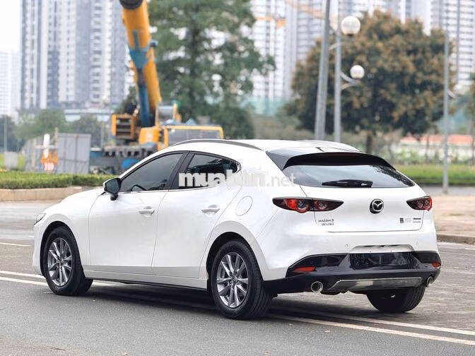 Mazda 3 Sport Luxury 2025