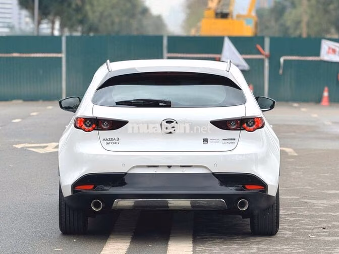 Mazda 3 Sport Luxury 2025