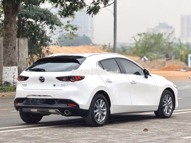 Mazda 3 Sport Luxury 2025