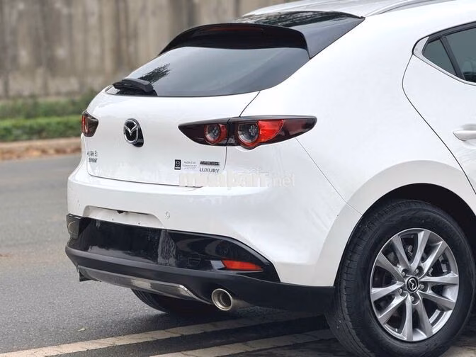 Mazda 3 Sport Luxury 2025