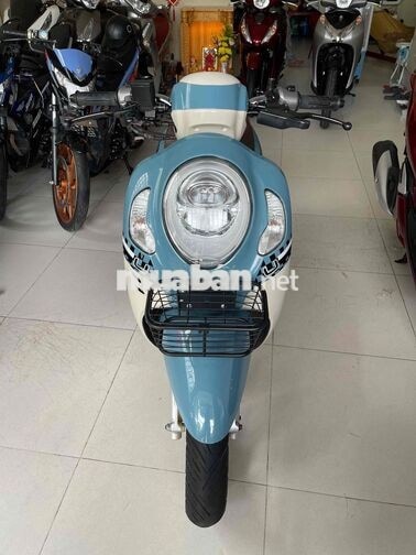 scoopy 2014 . lướt 3k km.zin nguyên bản.như mới
