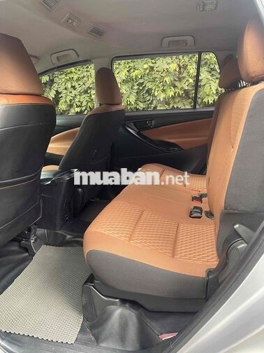 Toyota Innova 2016 2.0L Số sàn Bạc