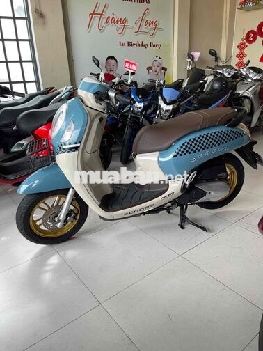 scoopy 2014 . lướt 3k km.zin nguyên bản.như mới