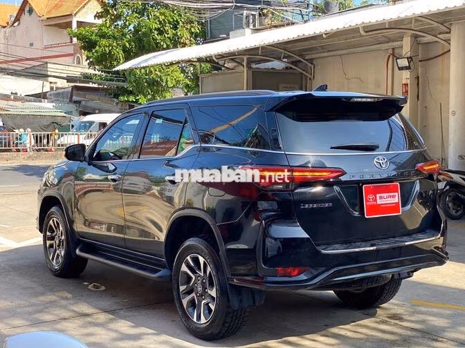 Toyota Fortuner Legender 4x2 2022 Đen 80.320 km