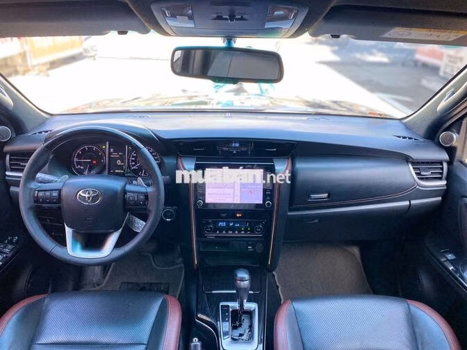 Toyota Fortuner Legender 4x2 2022 Đen 80.320 km