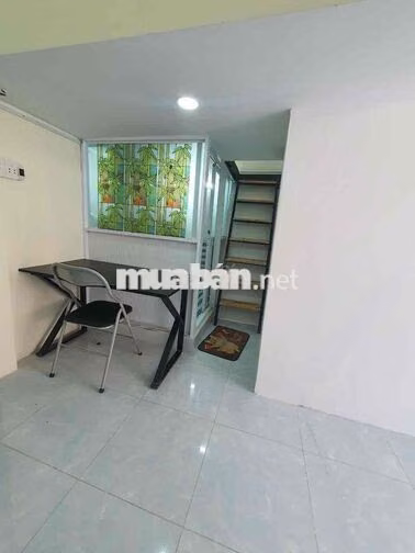 Chính chủ cho thuê CHDV 2 PN Ban Công