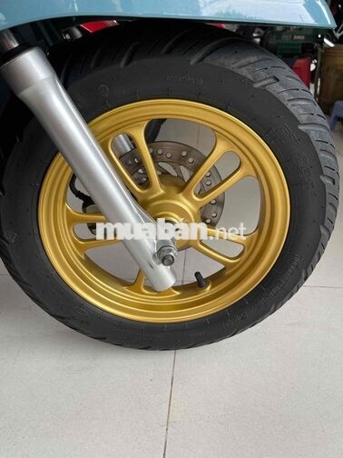 scoopy 2014 . lướt 3k km.zin nguyên bản.như mới
