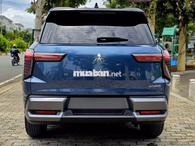 Mitsu Destinator Ultimate 2026 Xanh Navi 2.500km