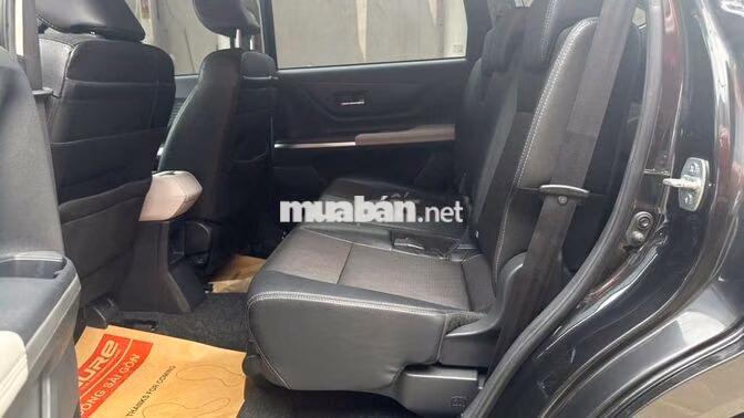 Toyota Veloz Cross TOP 2023 giá còn thương lượng