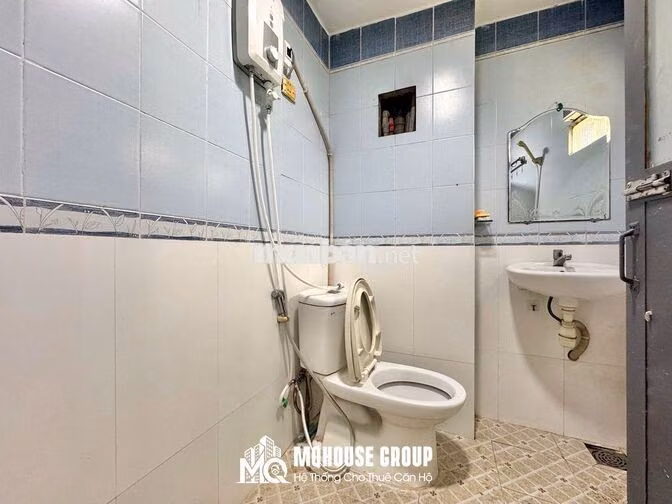 Phòng mới - Phòng ngủ cửa sổ - Khu Phạm Phú Thứ P11