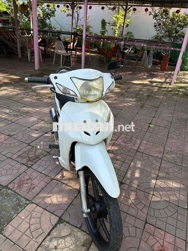 Honda Wave Alpha Trắng