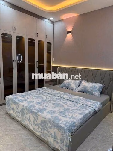 nhà phố mới 100% .có thang máy kiểu hiện đại 5pn sẵn nội thât