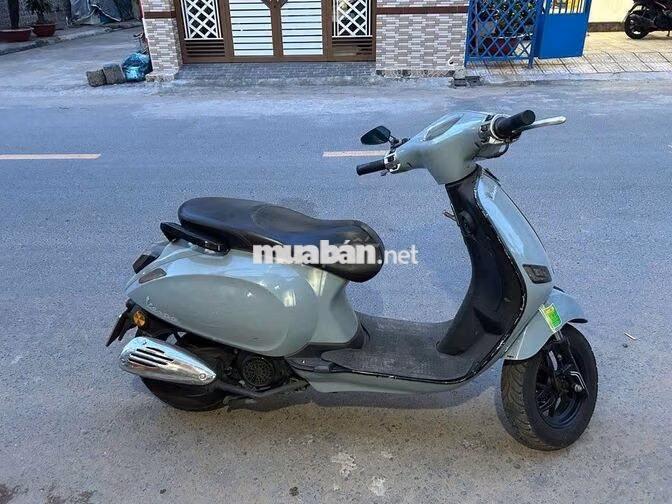 Xe máy điện Taya Vespal Xám