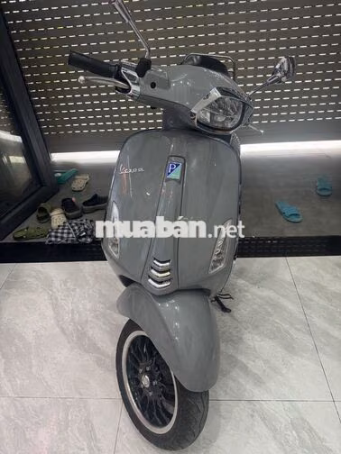 Piaggio Vespa Sprint Xám