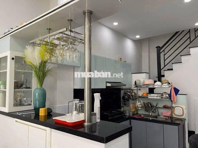 Nhà 1 Trệt 1 Lầu 2PN 3WC 4x12m Hẻm 257 Nguyễn Thị Thập