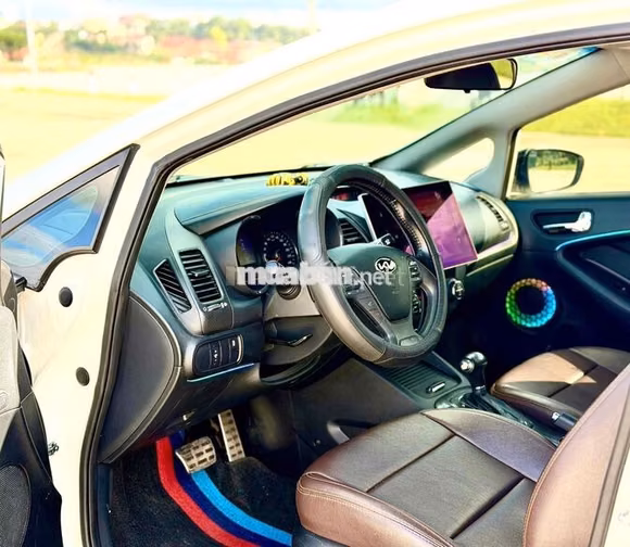 Kia K3 2015 Tự động Trắng 63.000 km