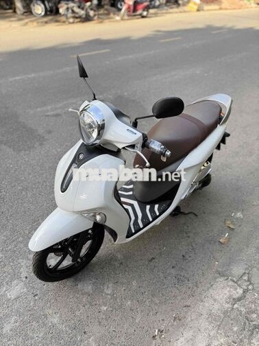Janus 2025 Trắng Smartkey 800km Góp trả trước 4tr