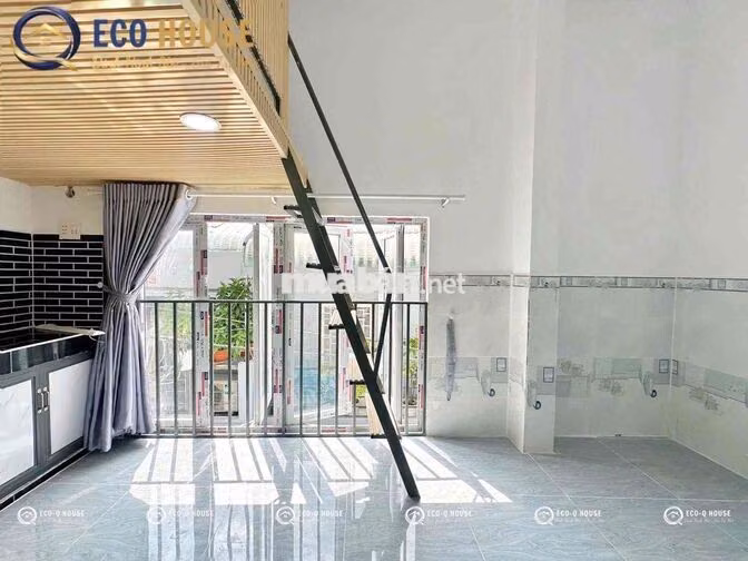 - NGAY ĐH.VĂN HIẾN - TÔ HIỆU - HOÀ BÌNH - ĐẦM SEN - BANCOL THOÁNG MÁT