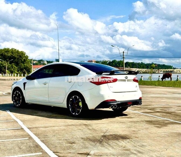 Kia K3 2015 Tự động Trắng 63.000 km