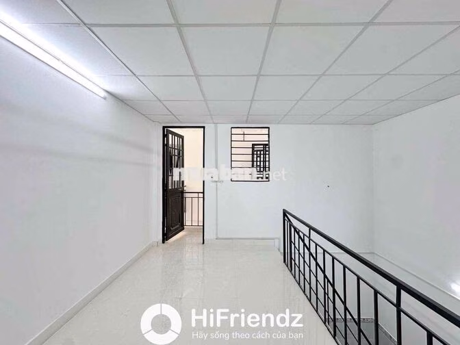 NHÀ MỚI - MỘT TRỆT MỘT LẦU - SẴN MÁY LẠNH - BÌNH TRỊ ĐÔNG