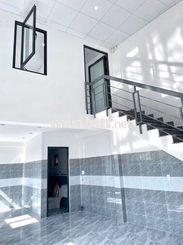CHO THUÊ NHÀ NGUYÊN CĂN 1 PHÒNG NGỦ 1 GÁC CÓ SÂN RỘNG ĐƯỜNGTỰ PHƯỚC