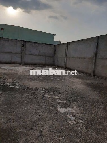 Cho thuê kho 15×20m(300m2) mặt tiền đường xe hơi C13 Nguyễn Văn Linh