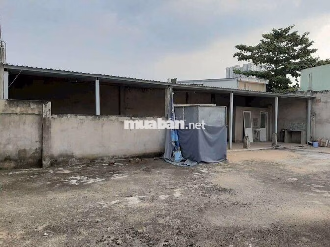 Cho thuê kho 15×20m(300m2) mặt tiền đường xe hơi C13 Nguyễn Văn Linh