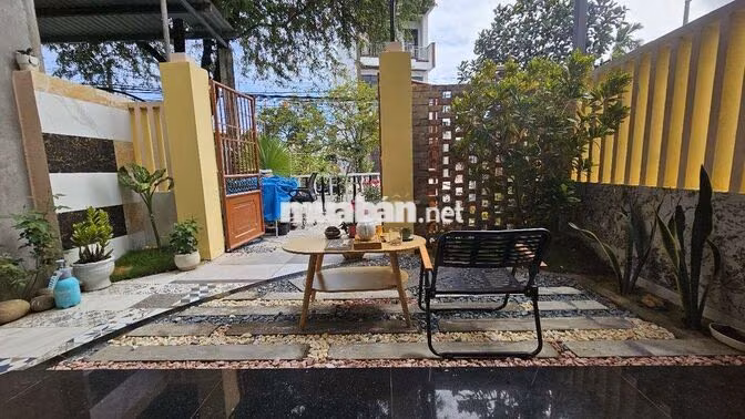 Nhà vừa kd,vừa ở hoặc làm văn phòng siêu đẹp