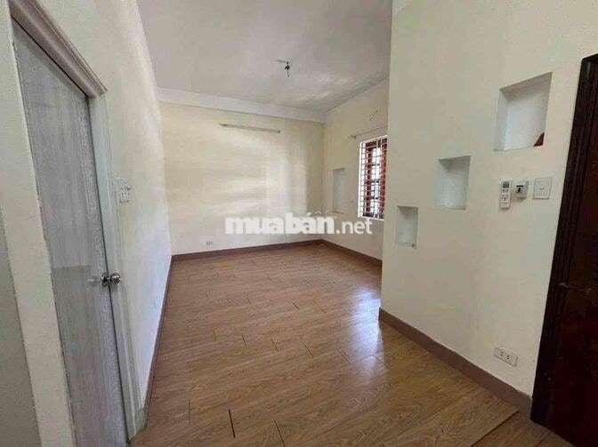 Cho Thuê Nhà 1 trệt 1 lầu 4Phòng Ngủ Ở & Mở Văn Phòng KDC Phú Hoà